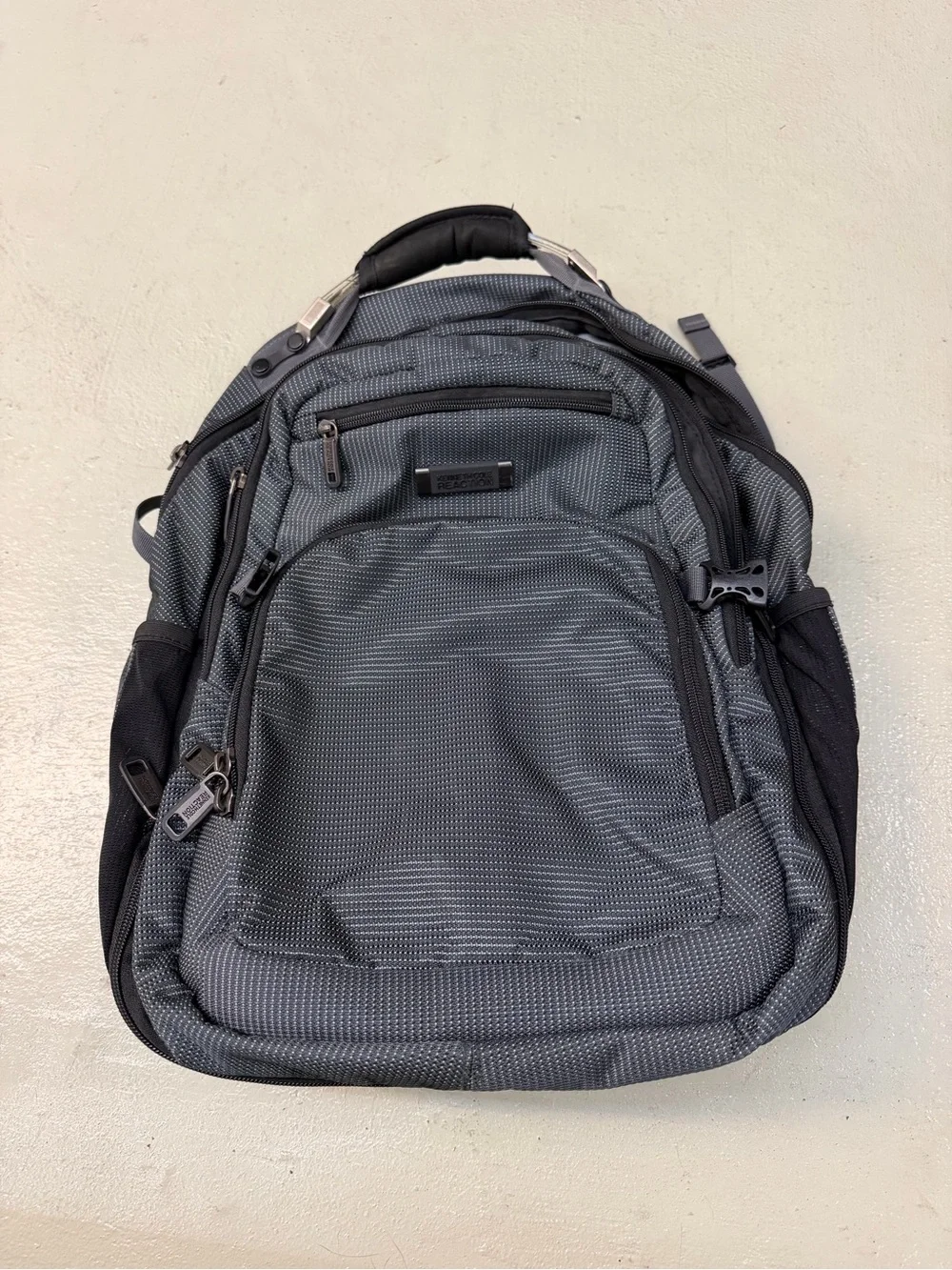 Kenneth Cole Reaction Gray Multi-Compartment Laptop Backpack Travel Business Bag